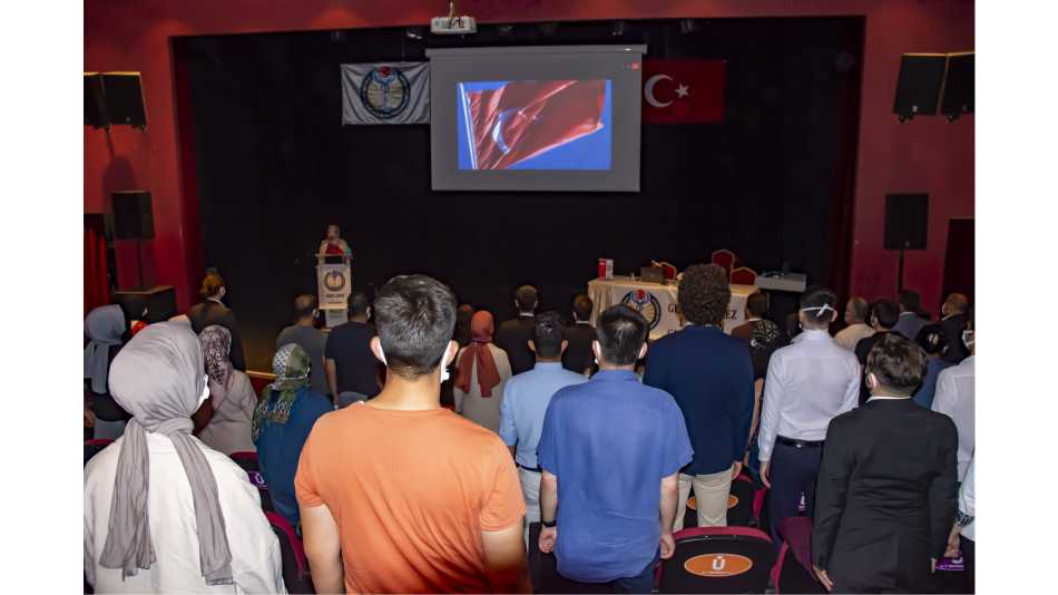 Pandemi Sürecinde Hayatını Kaybeden Sağlık Çalışanları Anısına...